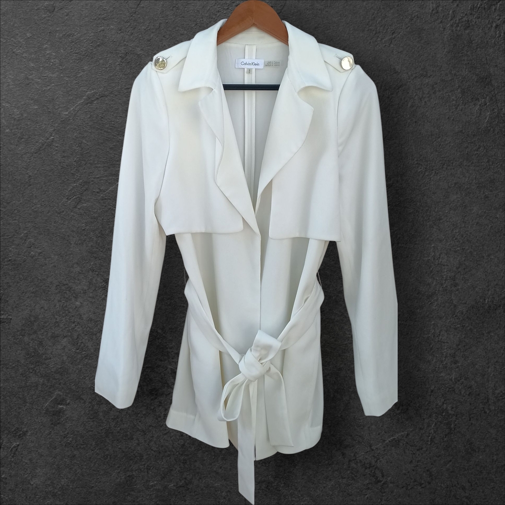 Calvin Klein Off-White Belted Trench Blazer (NWOT) – Size M - Picture 2 of 6